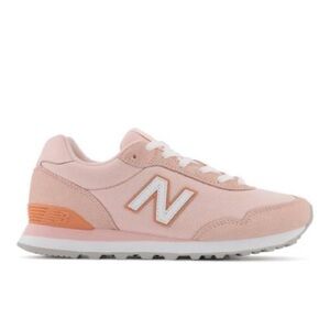 New Balance Women Suede 5/5  Size 9 1/2